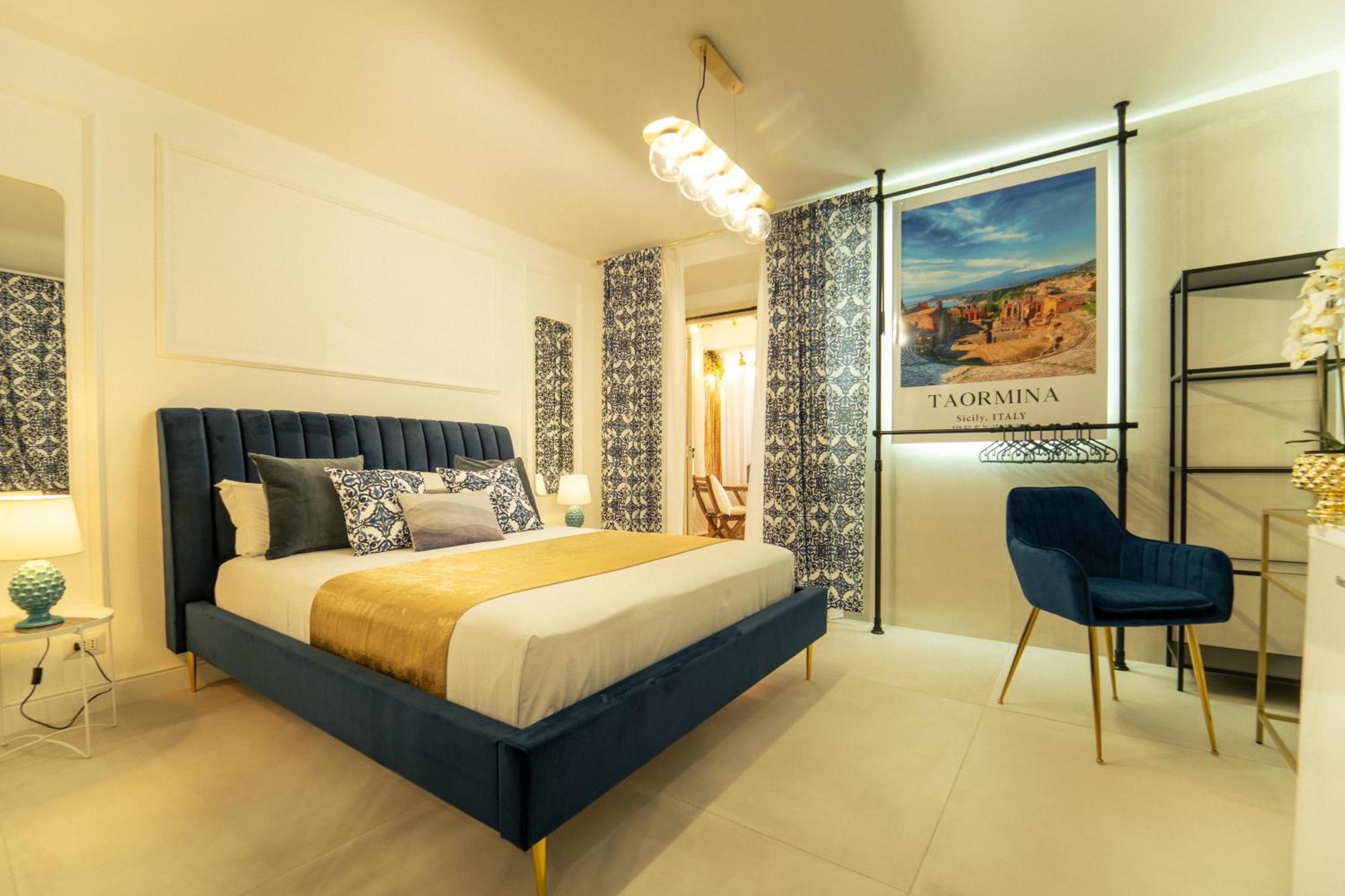 Johnny'S Suites Taormina Beach Bay Eksteriør bilde