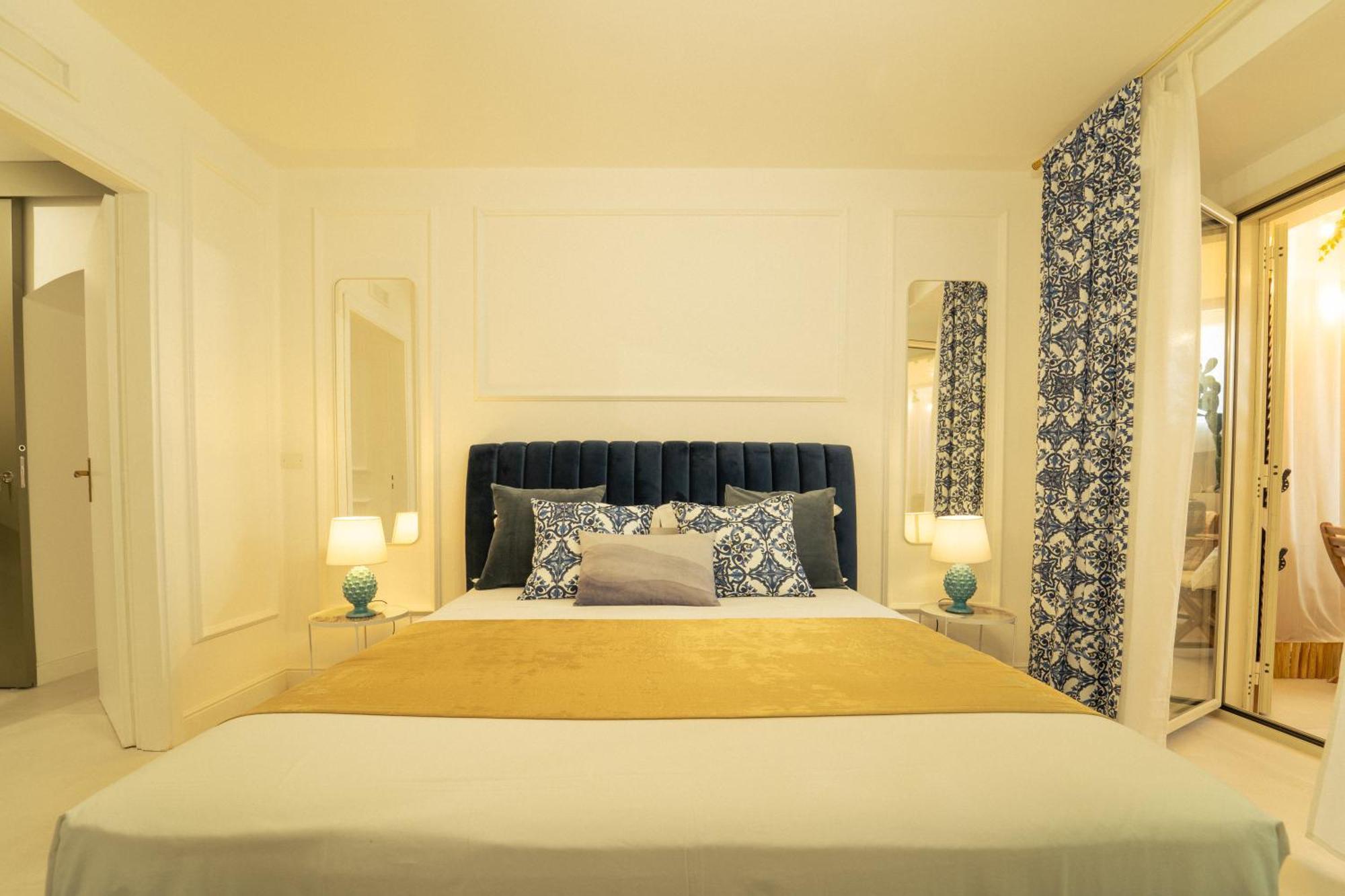 Johnny'S Suites Taormina Beach Bay Eksteriør bilde